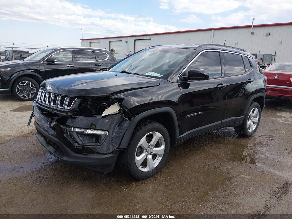 3C4NJDBB0JT256927 2018 JEEP COMPASS photo no. 2