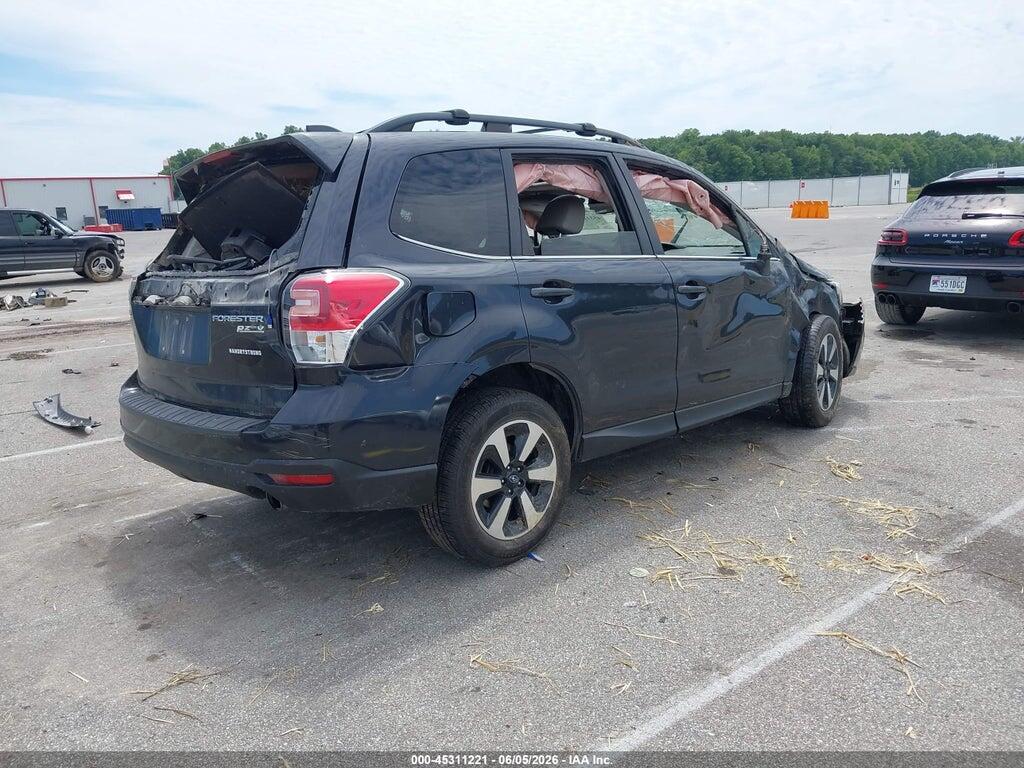 JF2SJAJC8HH457092 2017 SUBARU FORESTER photo no. 4