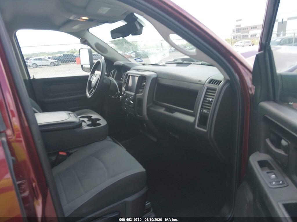 3C6RR6KG0NG210568 2022 RAM 1500 CLASSIC photo no. 5