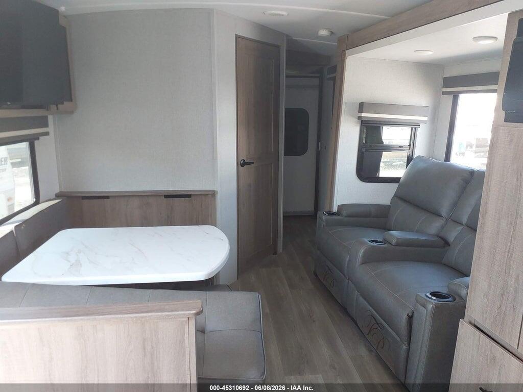 573TE3126R6650406 2024 GRAND DESIGN IMAGINE photo no. 5