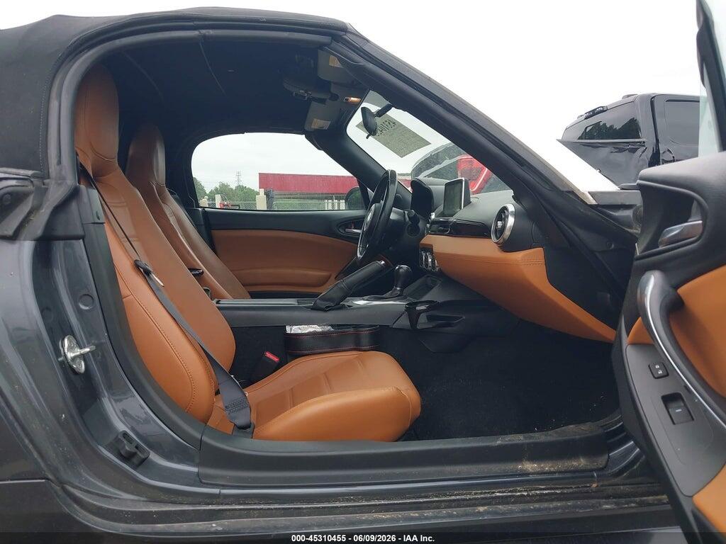 JC1NFAEK8H0101994 2017 FIAT 124 SPIDER photo no. 5