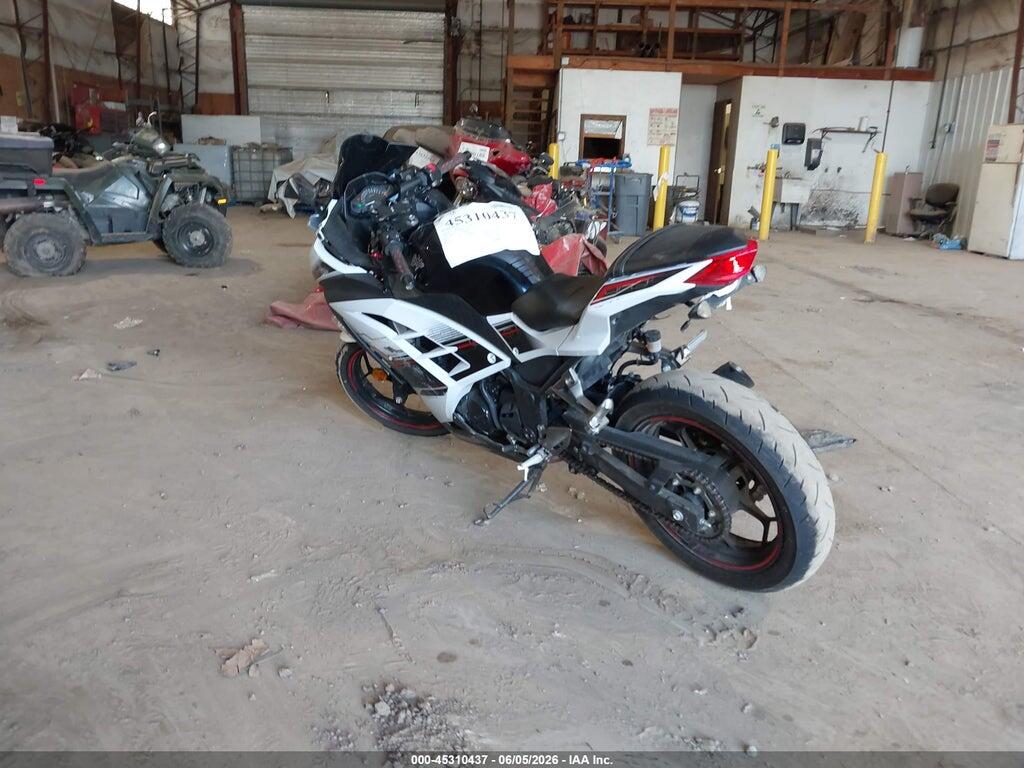 JKAEX8A15EA005634 2014 KAWASAKI EX300 photo no. 3