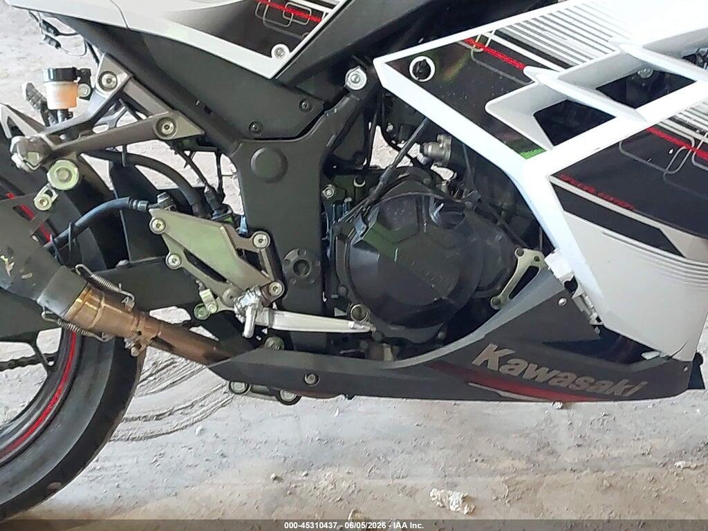 JKAEX8A15EA005634 2014 KAWASAKI EX300 photo no. 8