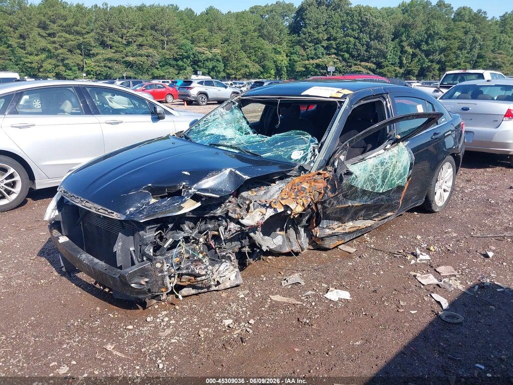 1C3CCBBB3DN505087 2013 CHRYSLER 200 photo no. 2