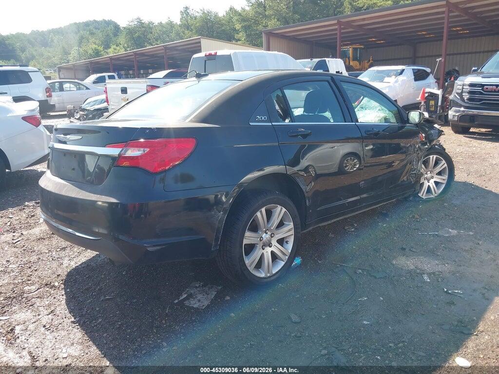 1C3CCBBB3DN505087 2013 CHRYSLER 200 photo no. 4