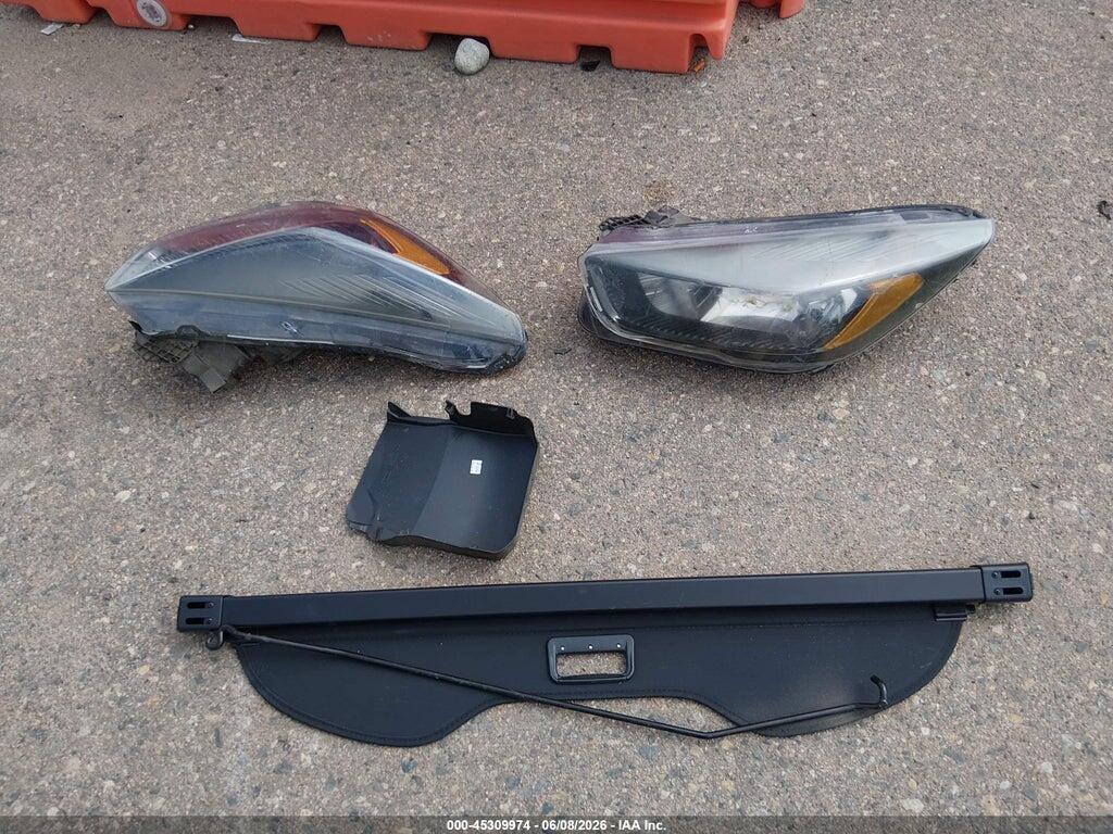 1FMCU0F71JUD05812 2018 FORD ESCAPE photo no. 12