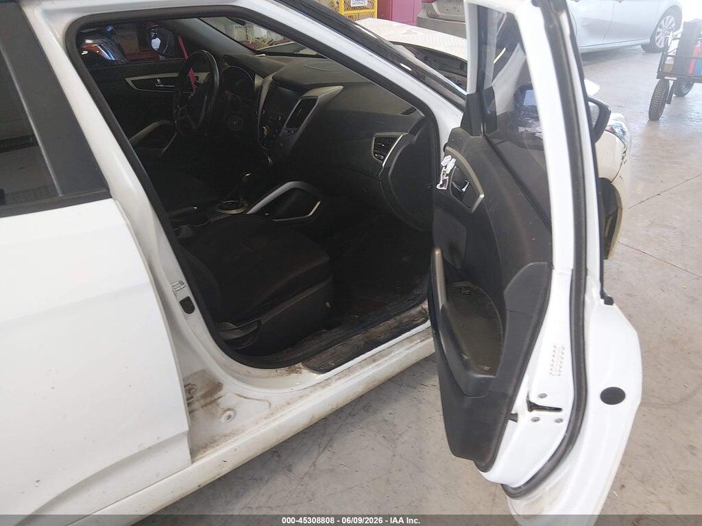 KMHTC6AD8HU310647 2017 HYUNDAI VELOSTER photo no. 5