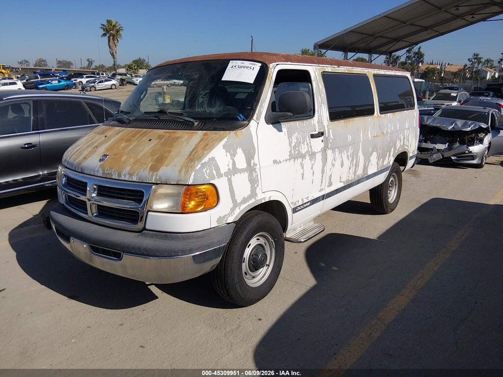 2B4JB25Y02K107573 2002 DODGE RAM WAGON 2500 photo no. 2
