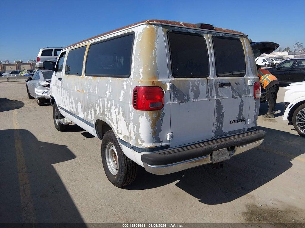 2B4JB25Y02K107573 2002 DODGE RAM WAGON 2500 photo no. 3