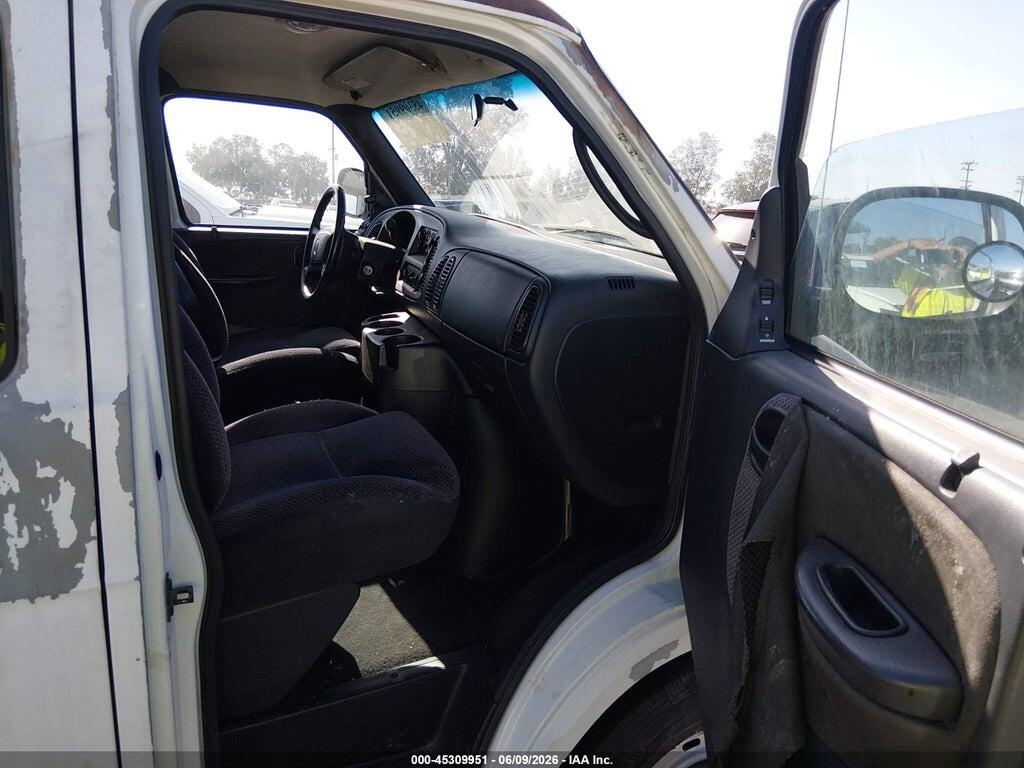 2B4JB25Y02K107573 2002 DODGE RAM WAGON 2500 photo no. 5
