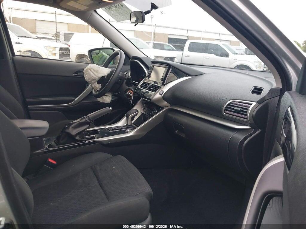 JA4AT3AAXLZ026295 2020 MITSUBISHI ECLIPSE CROSS photo no. 5