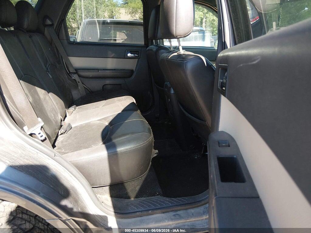 4M2CN9H74AKJ08674 2010 MERCURY MARINER photo no. 8