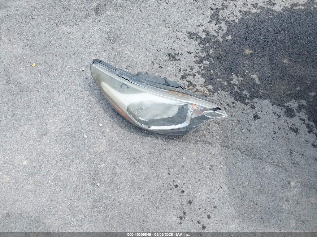 KNADM4A35G6540213 2016 KIA RIO photo no. 12