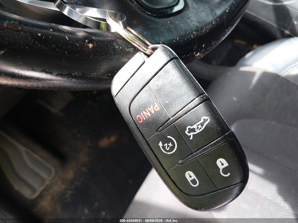 1C3CCCBGXFN705839 2015 CHRYSLER 200 photo no. 11