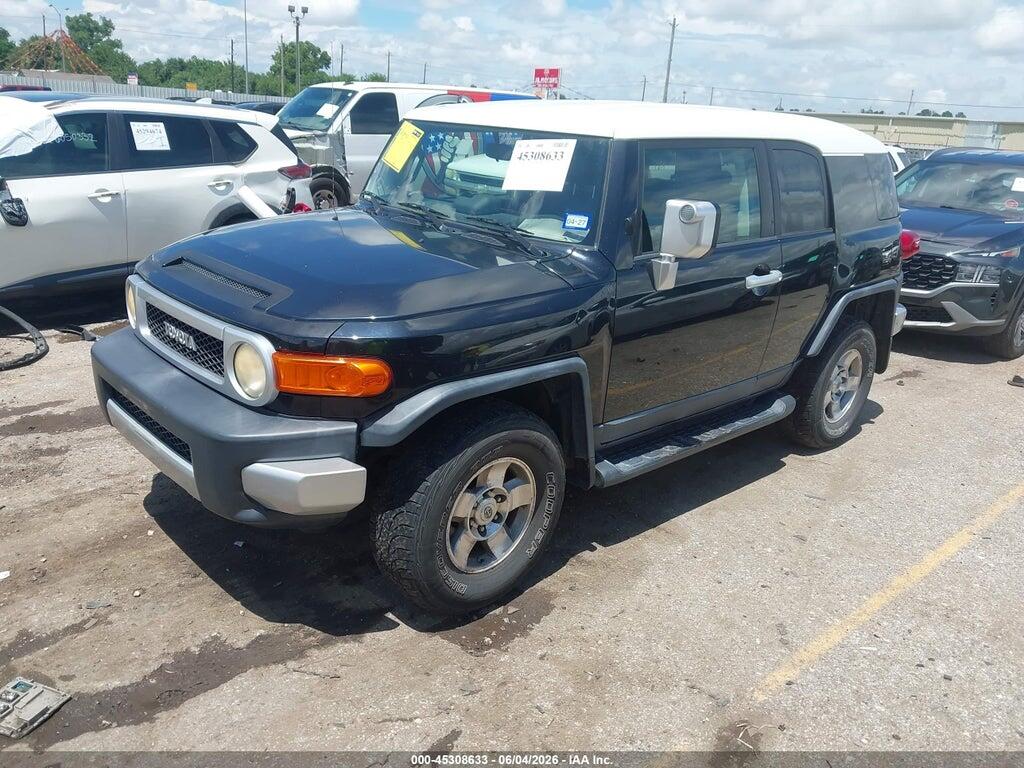JTEBU11F08K051113 2008 TOYOTA FJ CRUISER photo no. 2