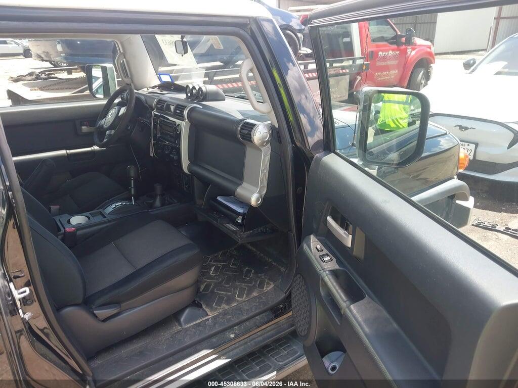 JTEBU11F08K051113 2008 TOYOTA FJ CRUISER photo no. 5