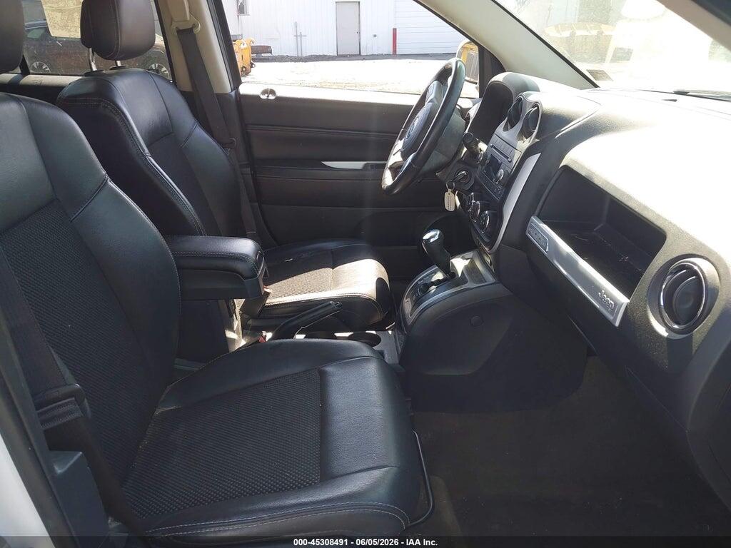 1C4NJDEB3GD810469 2016 JEEP COMPASS photo no. 5