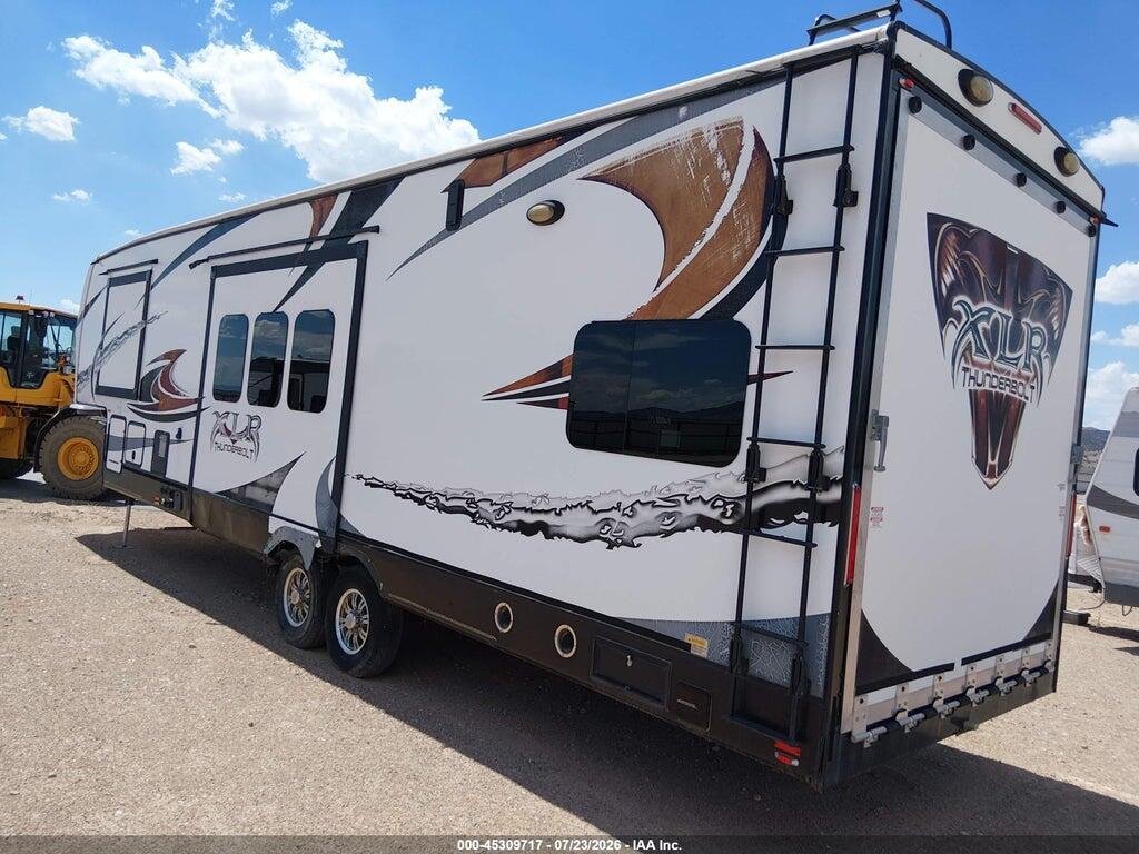 4X4FXLF28EF157368 2015 FOREST RIVER XLR photo no. 3