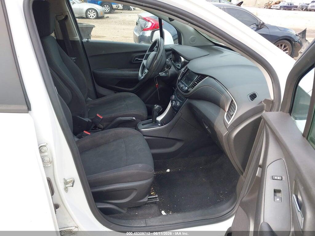 3GNCJKSB2KL230348 2019 CHEVROLET TRAX photo no. 5