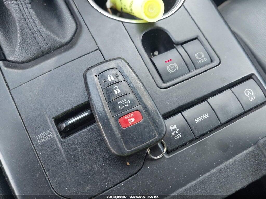 5TDLZRAH9MS085998 2021 TOYOTA HIGHLANDER photo no. 11