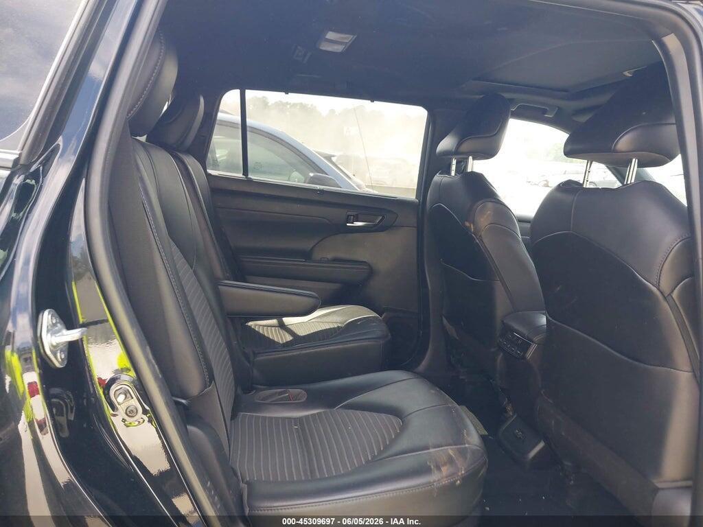 5TDLZRAH9MS085998 2021 TOYOTA HIGHLANDER photo no. 8