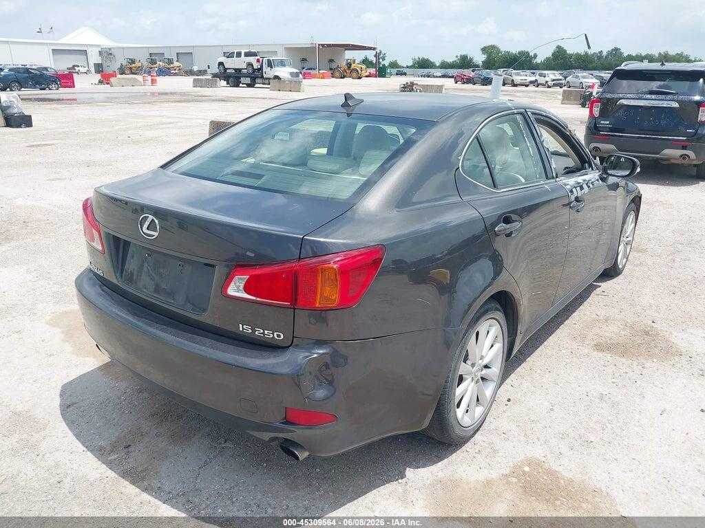 JTHBF5C23A5110822 2010 LEXUS IS 250 photo no. 4