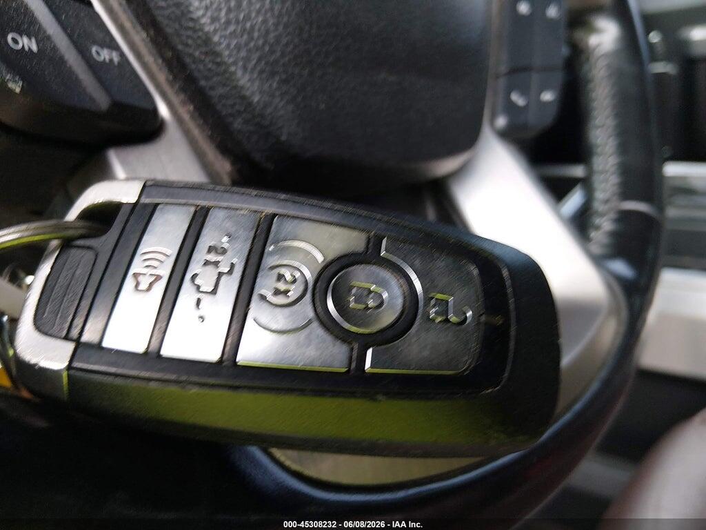 1FT7W2BT4HED45580 2017 FORD F-250 photo no. 11