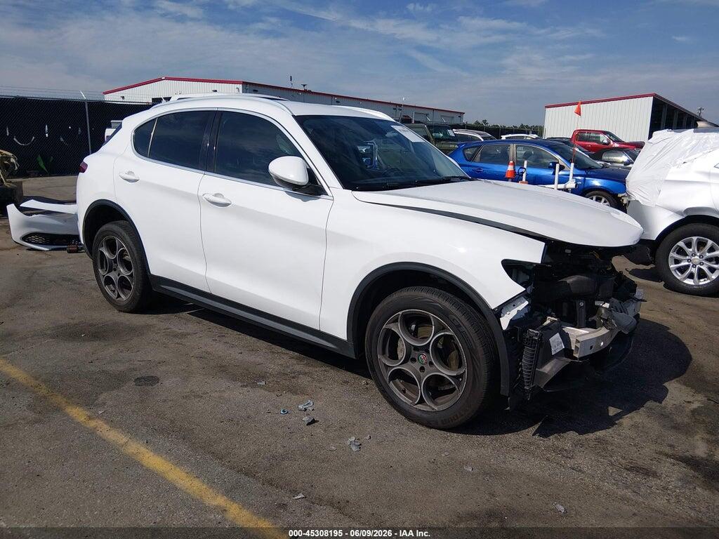 ZASFAKAN3J7B83228 2018 ALFA ROMEO STELVIO photo no. 1