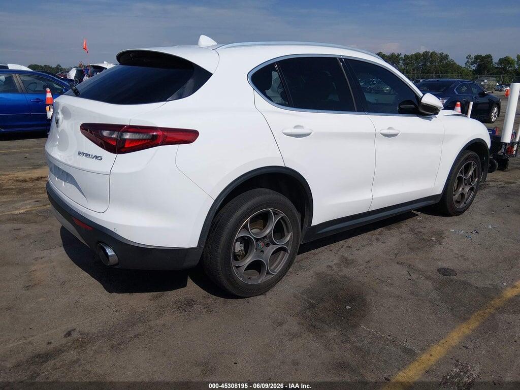 ZASFAKAN3J7B83228 2018 ALFA ROMEO STELVIO photo no. 4