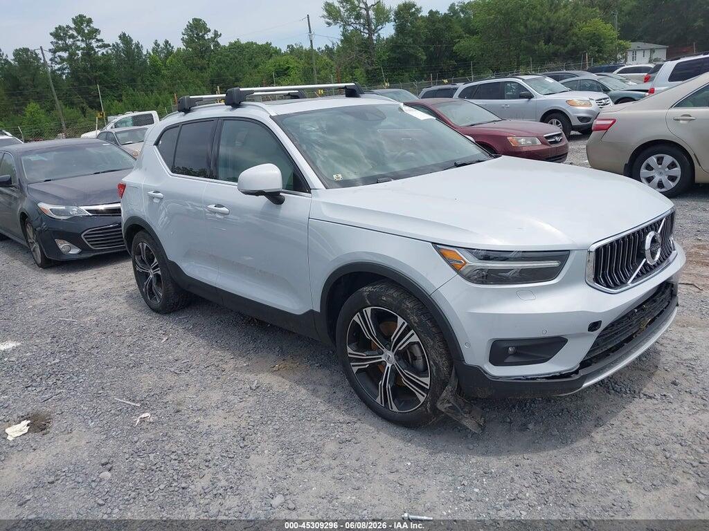 YV4162UL6N2641875 2022 VOLVO XC40 photo no. 1