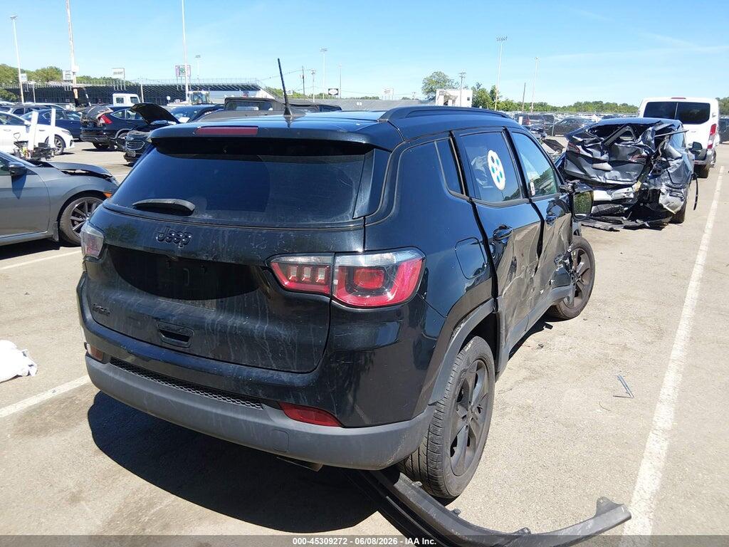 3C4NJDBBXKT838955 2019 JEEP COMPASS photo no. 4