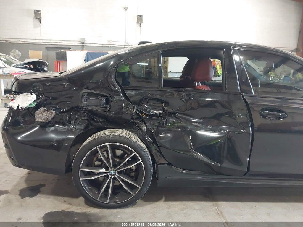 3MW89FF03P8D53333 2023 BMW 330I photo no. 6