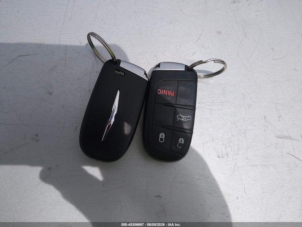 1C3CCCAB6GN159788 2016 CHRYSLER 200 photo no. 11