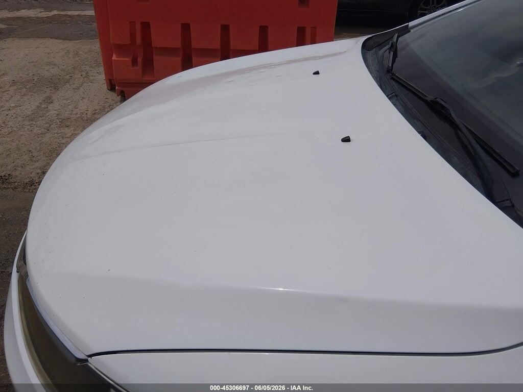 1C3CCCAB6GN159788 2016 CHRYSLER 200 photo no. 6