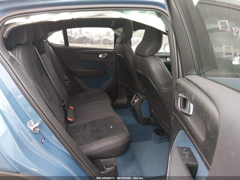 YV4ED3GM9P2049682 2023 VOLVO C40 RECHARGE PURE ELECTRIC photo no. 8