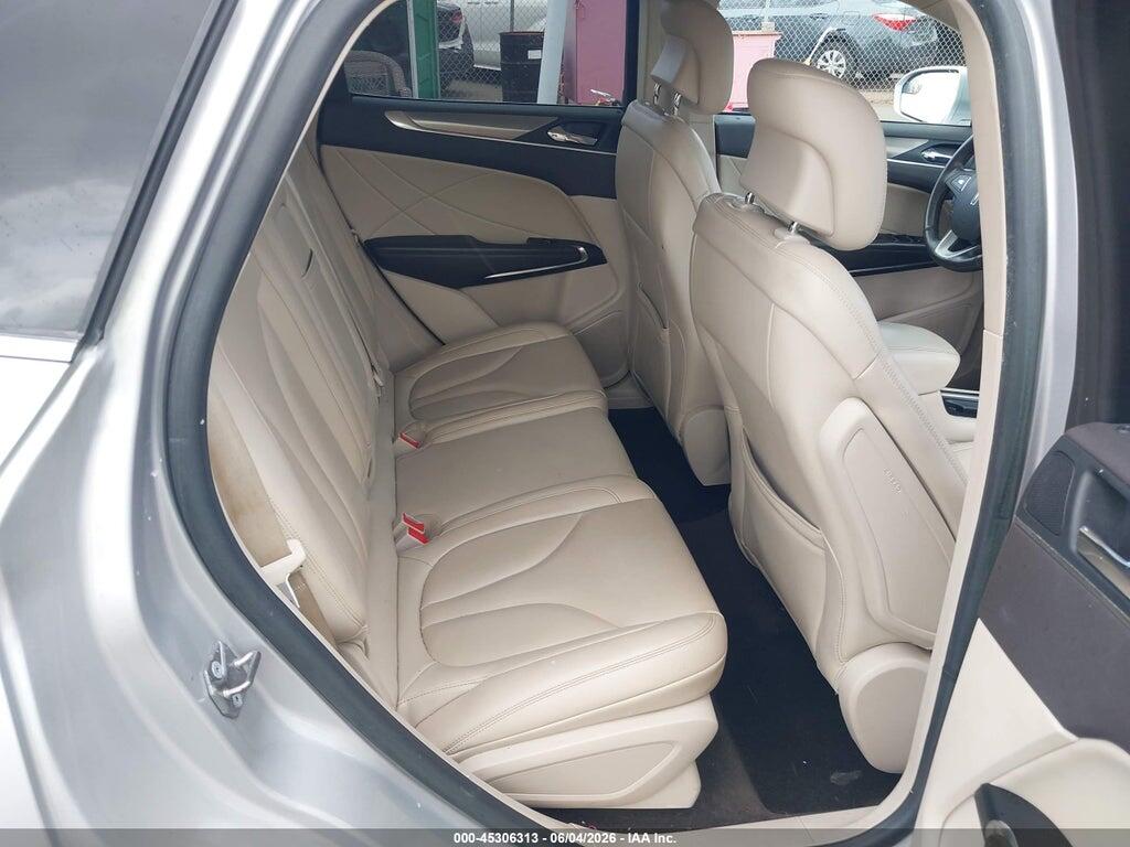 5LMCJ1C94KUL18301 2019 LINCOLN MKC photo no. 8