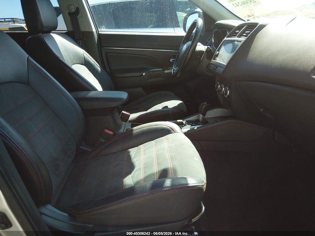 JA4AR3AW1JU002519 2018 MITSUBISHI OUTLANDER SPORT photo no. 5