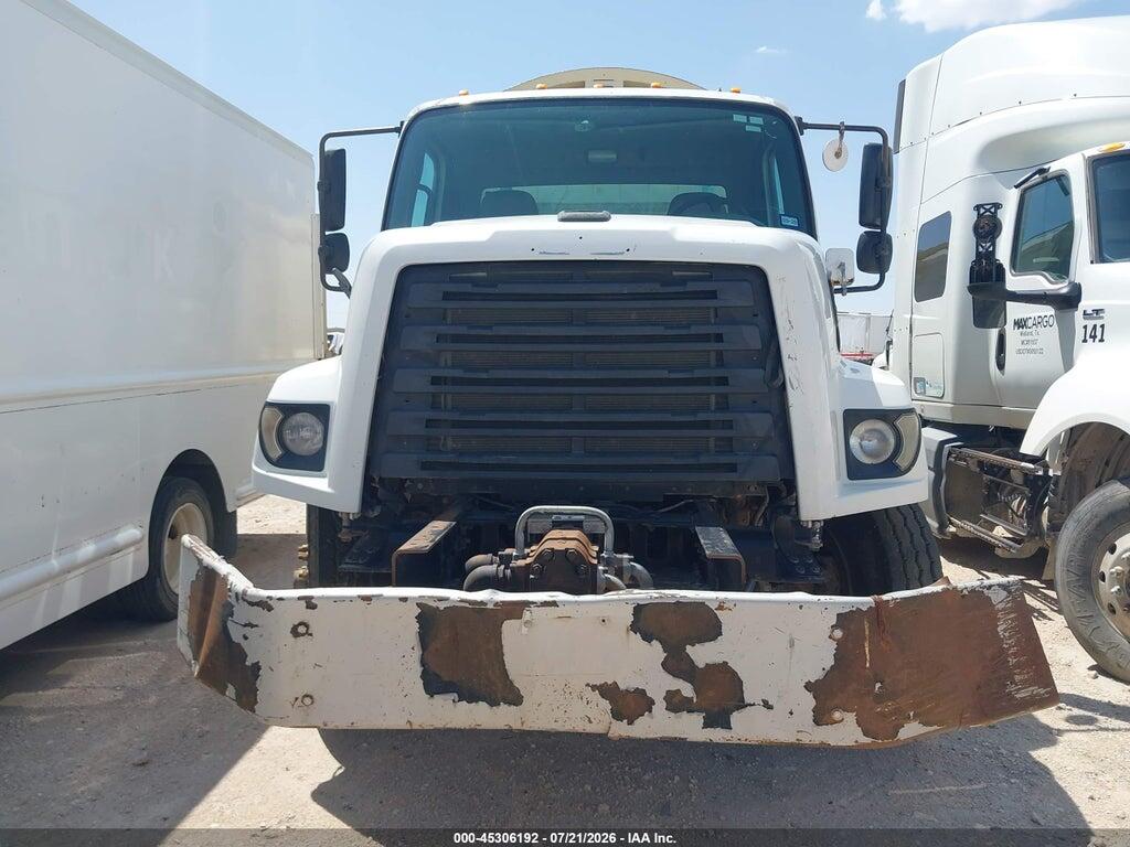 1FVHG5CY2GHHE4078 2016 FREIGHTLINER 108SD photo no. 12