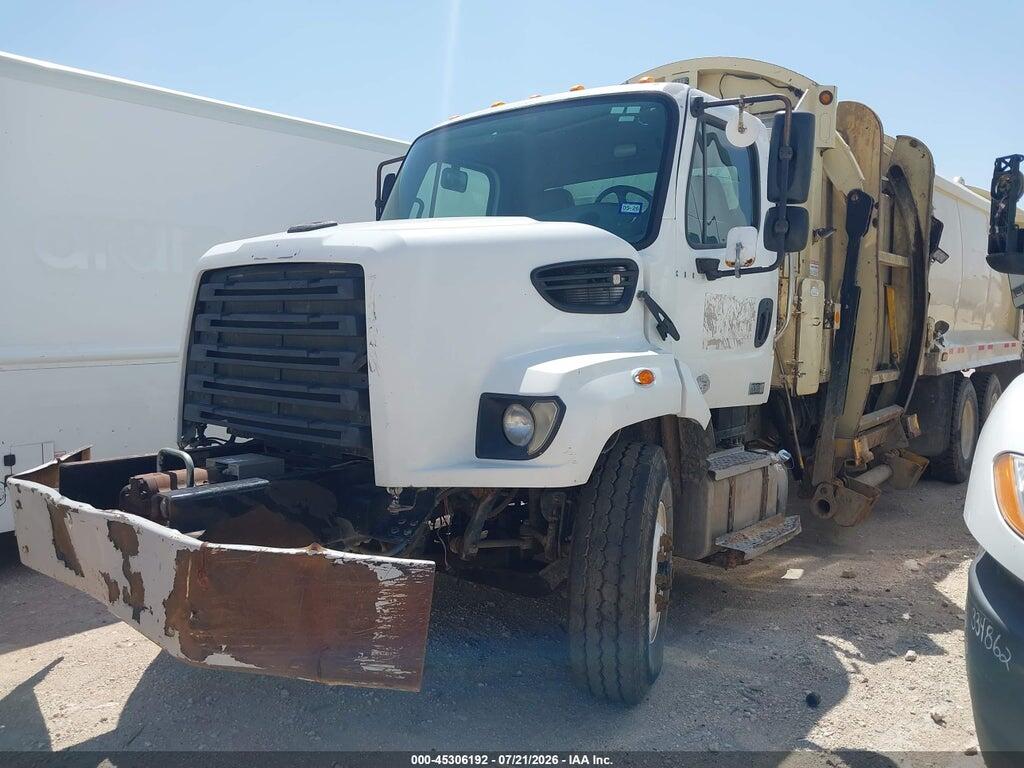 1FVHG5CY2GHHE4078 2016 FREIGHTLINER 108SD photo no. 2