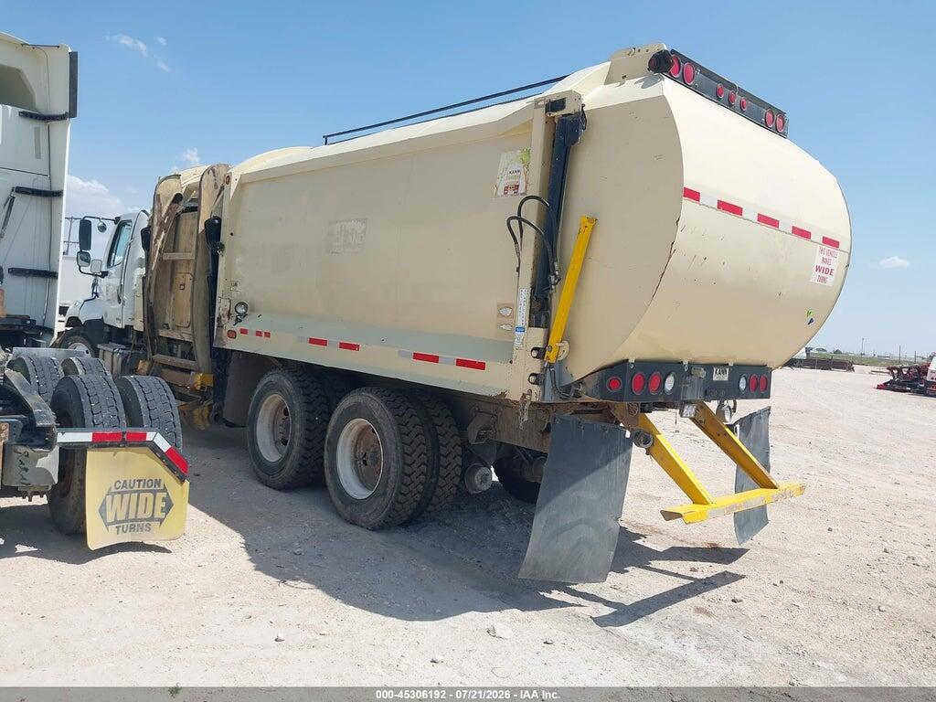 1FVHG5CY2GHHE4078 2016 FREIGHTLINER 108SD photo no. 3