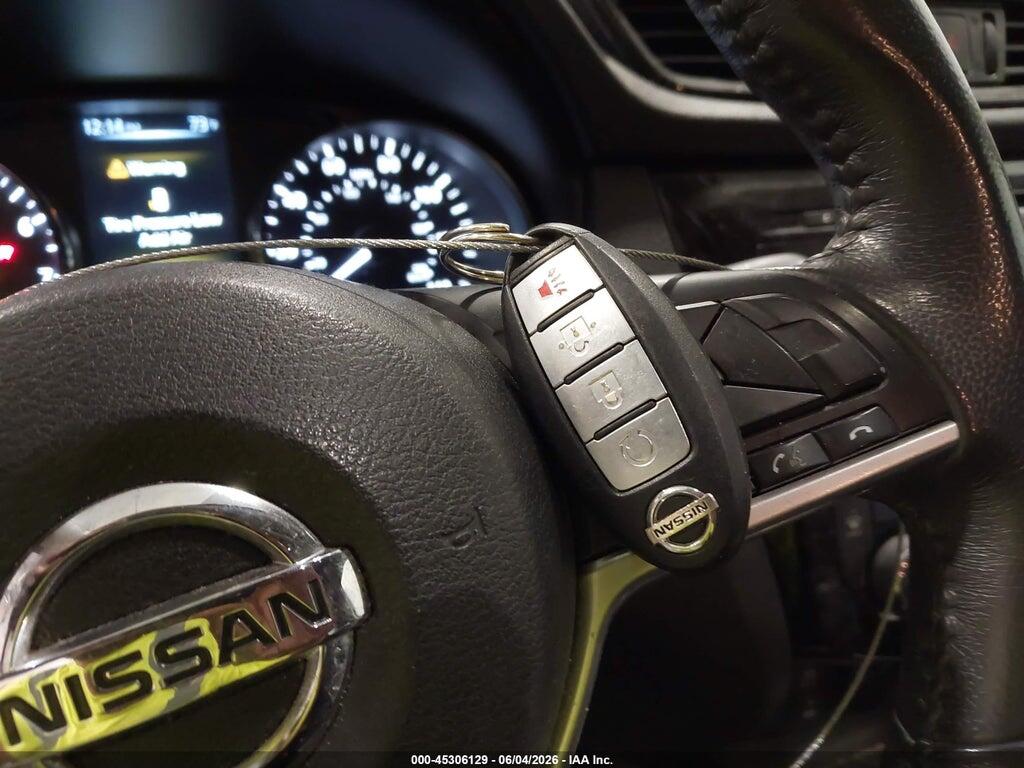 KNMAT2MVXHP524739 2017 NISSAN ROGUE photo no. 11