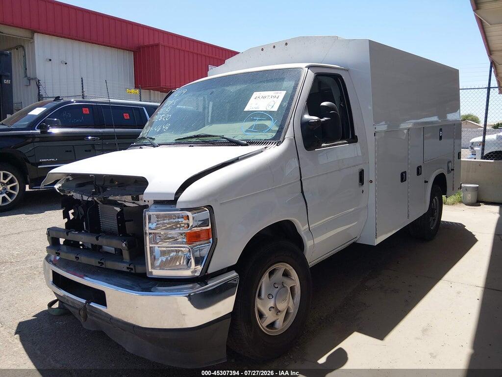1FDWE3FN0SDD34648 2025 FORD E-350 CUTAWAY photo no. 2