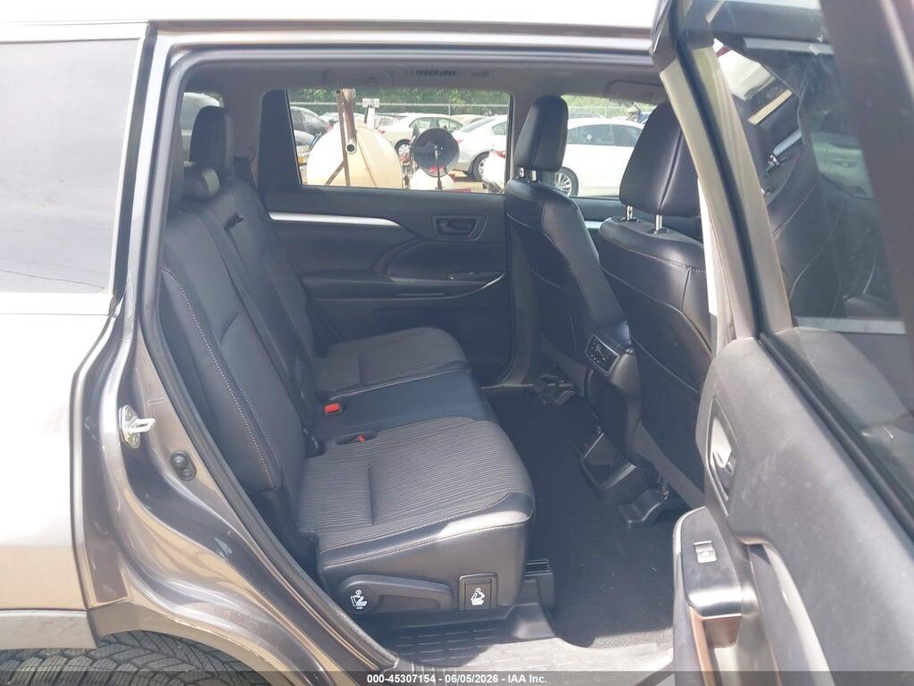 5TDBZRFH7JS831350 2018 TOYOTA HIGHLANDER photo no. 8