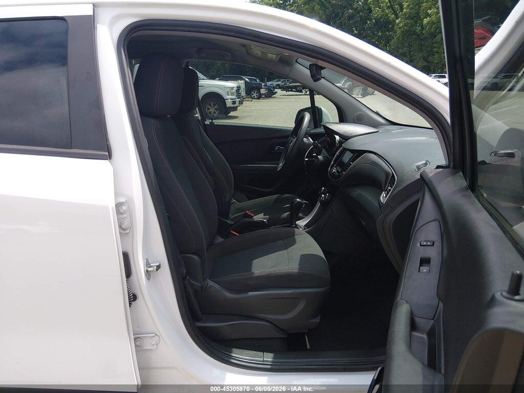 3GNCJKSB2LL305308 2020 CHEVROLET TRAX photo no. 5