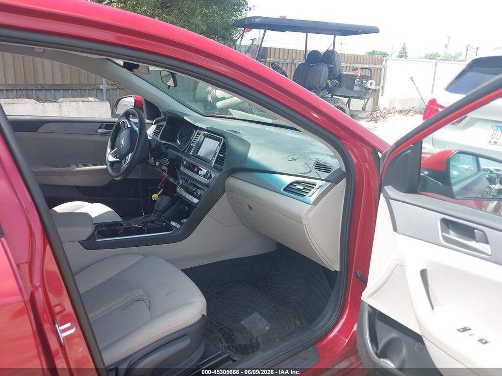 5NPE24AF3JH720679 2018 HYUNDAI SONATA photo no. 5