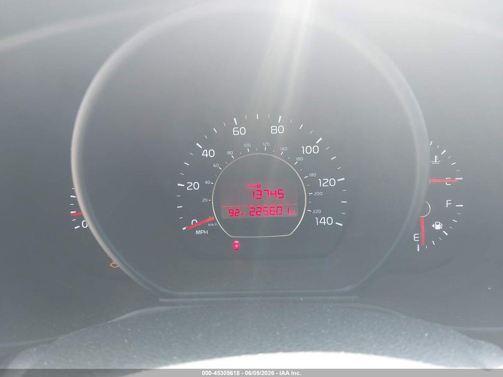 KNDJN2A20F7225245 2015 KIA SOUL photo no. 7