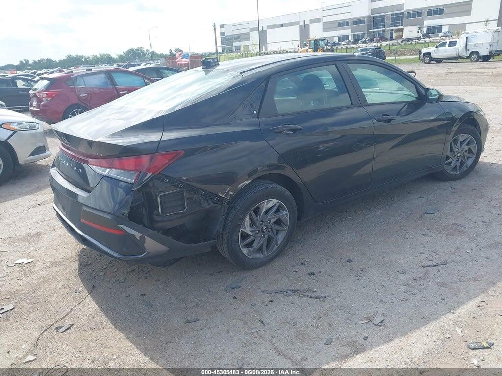 KMHLM4DG0RU723655 2024 HYUNDAI ELANTRA photo no. 4