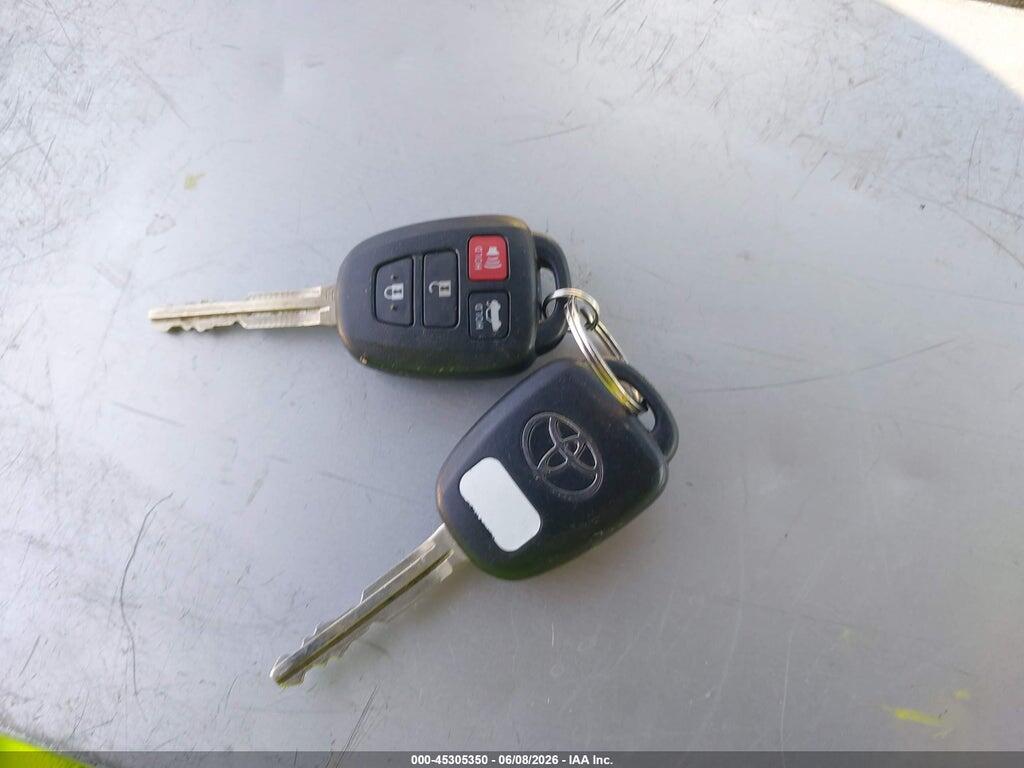 2T1BURHE8FC362822 2015 TOYOTA COROLLA photo no. 11