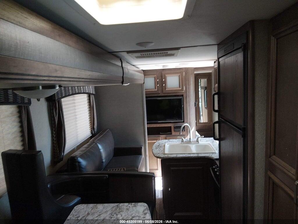 4YDT26726JD416790 2018 KEYSTONE RV PASSPORT photo no. 8