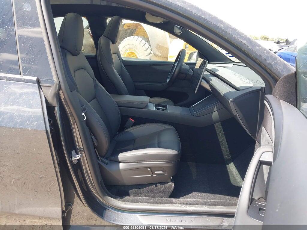 7SAYGDEE6TA634882 2026 TESLA MODEL Y photo no. 5